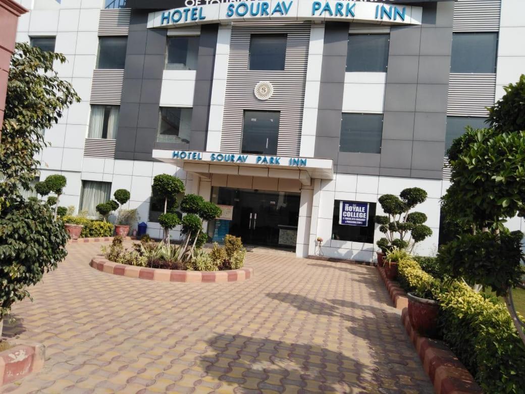 Hotel Sourav Park Inn Agra Agra  Exteriör bild